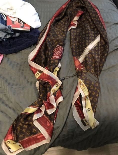 genuine Louis Vuitton scarves